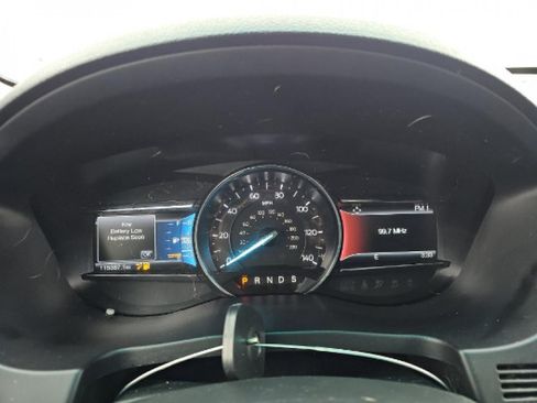 Used 2017 Ford Explorer XLT w/ Equipment Group 202A AWD/4WD image 19