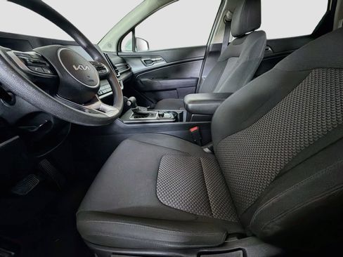 Used 2023 Kia Sportage LX AWD/4WD image 13