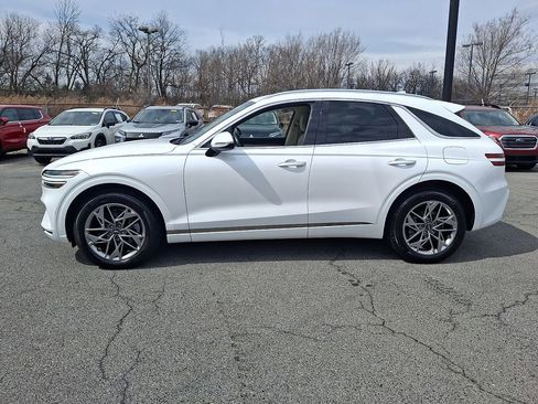 Used 2022 Genesis GV70 2.5T w/ Select Package AWD/4WD image 9