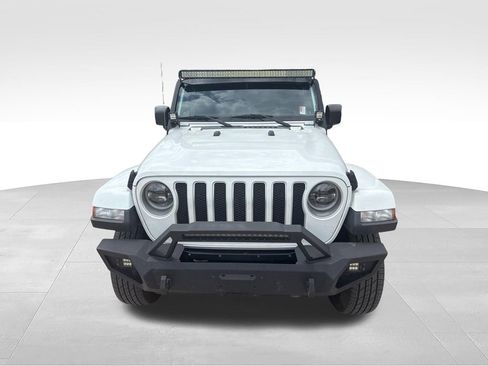 Used 2019 Jeep Wrangler Unlimited Sahara w/ Safety Group AWD/4WD image 3