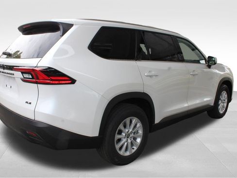 New 2026 Toyota Grand Highlander AWD image 14