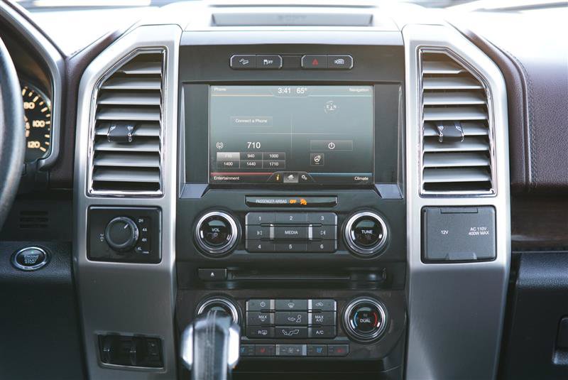Used 2015 Ford F150 Platinum w/ Equipment Group 701A Luxury AWD/4WD image 52