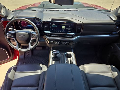 Certified 2026 Chevrolet Silverado 1500 LT Trail Boss w/ Convenience Package II AWD/4WD image 17