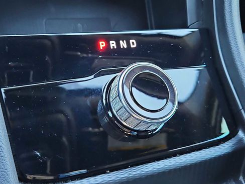 Used 2025 Jeep Grand Cherokee Laredo w/ Luxury Tech Group I image 32