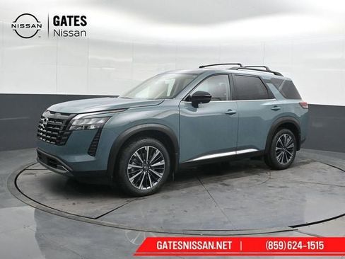 New 2026 Nissan Pathfinder Platinum image 7