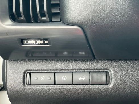 Certified 2023 Nissan Pathfinder SL AWD/4WD image 17