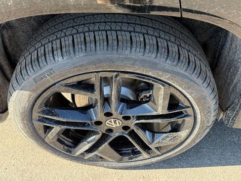 New 2026 Volkswagen Tiguan SE R-Line image 4