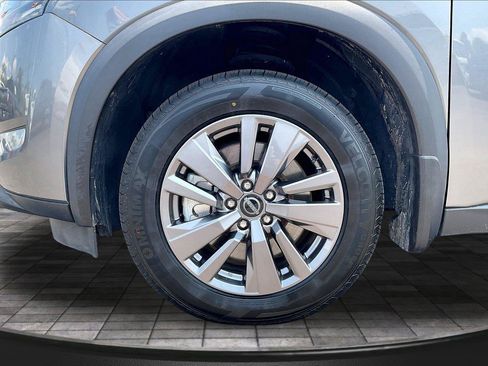 Certified 2023 Nissan Pathfinder S FWD image 10