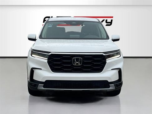 Used 2025 Honda Pilot EX-L image 2