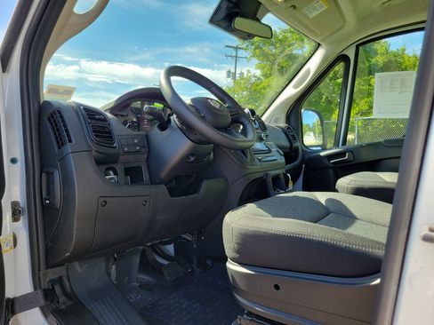 Used 2025 RAM ProMaster 3500 w/ Convenience Group FWD image 6