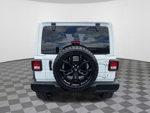 Used 2024 Jeep Wrangler Unlimited Sport AWD/4WD image 9