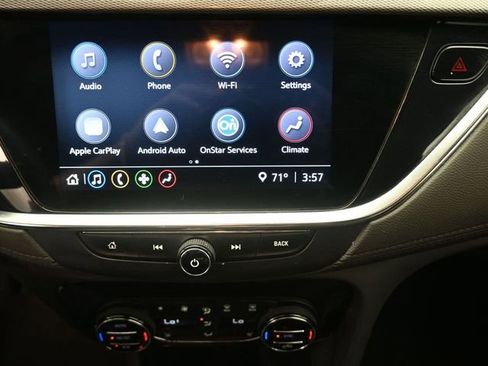 Used 2022 Buick Encore GX Essence image 32