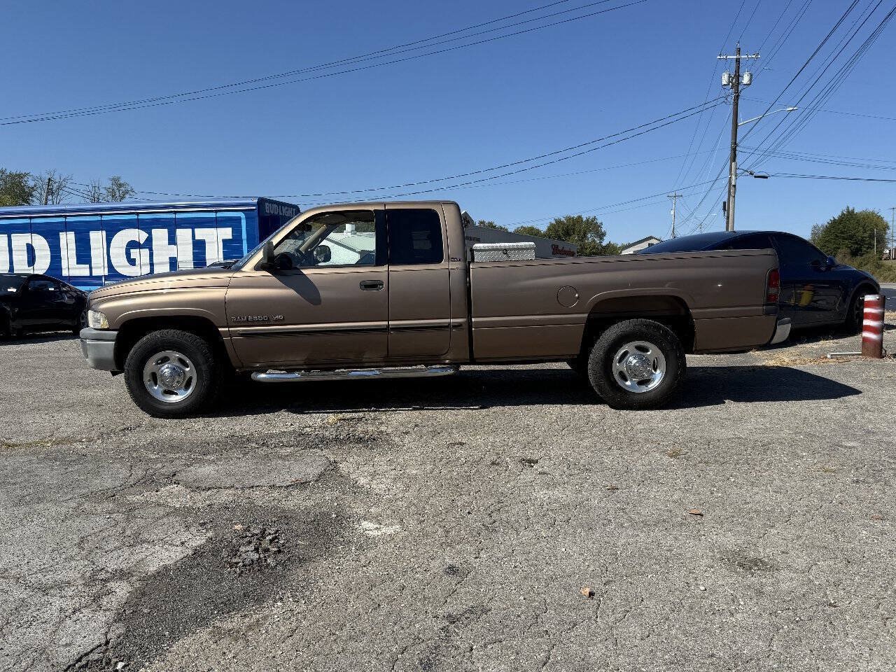 Used 2000 Dodge Ram 2500 Truck 2WD Quad Cab image 3