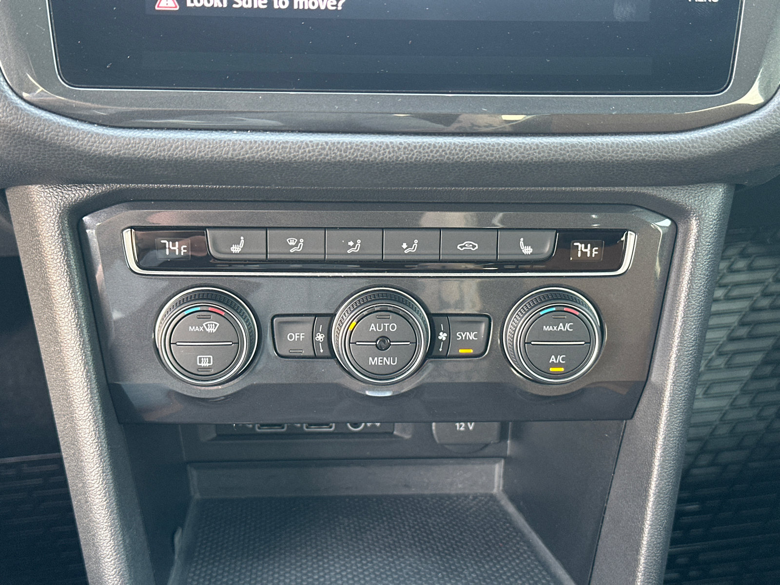 Used 2019 Volkswagen Tiguan SEL FWD image 29
