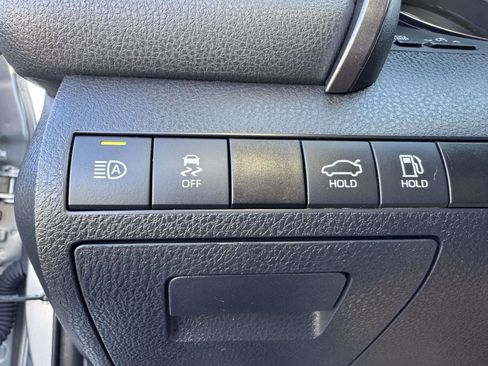 Certified 2021 Toyota Camry SE image 26