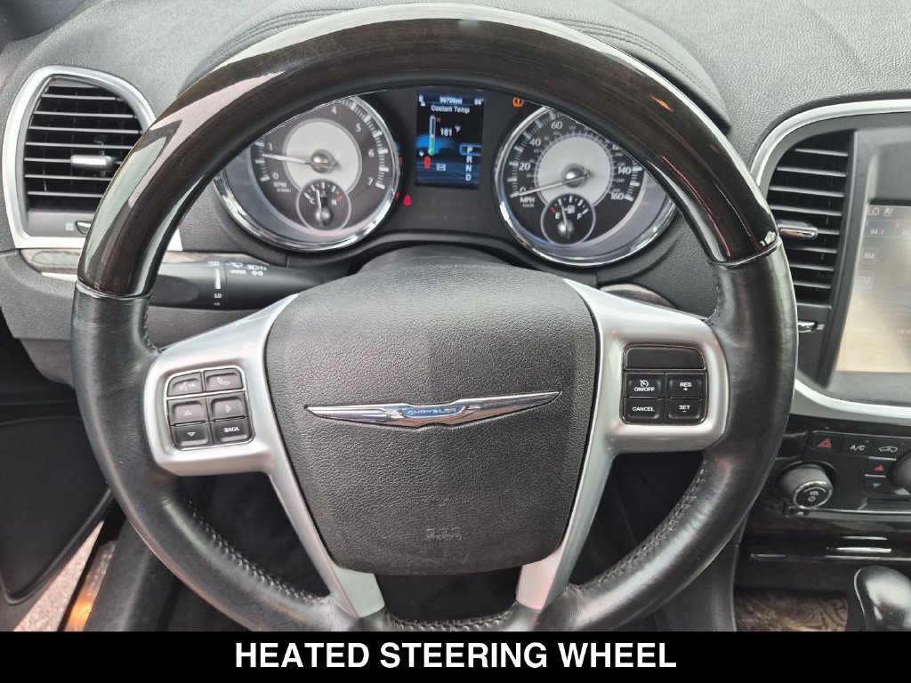 Used 2013 Chrysler 300 C RWD image 20