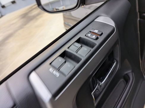 Used 2021 Toyota 4Runner SR5 Premium image 12