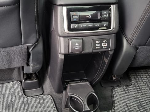 Certified 2025 Subaru Ascent Bronze Edition AWD/4WD image 17