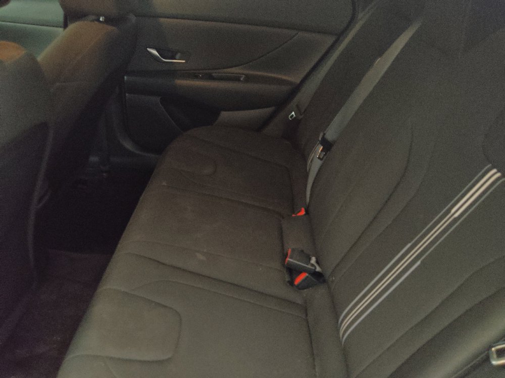 Used 2023 Hyundai Elantra Blue FWD image 18