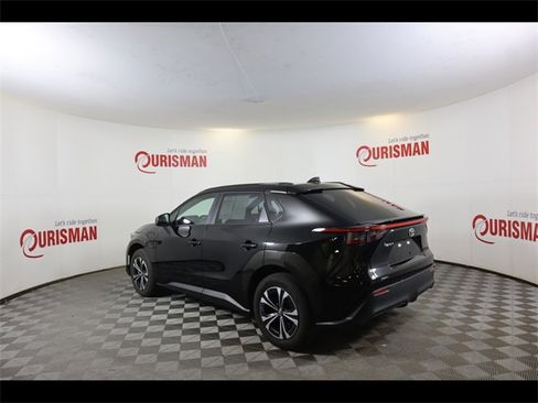 Used 2024 Toyota bZ4X XLE image 5