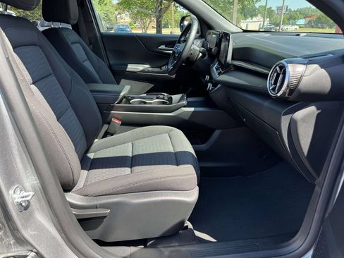 Used 2026 Chevrolet Equinox LT FWD image 14
