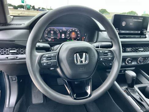 Used 2024 Honda Accord EX image 17