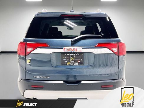 Used 2019 GMC Acadia SLT w/ LPO, Floor Liner Package FWD image 9