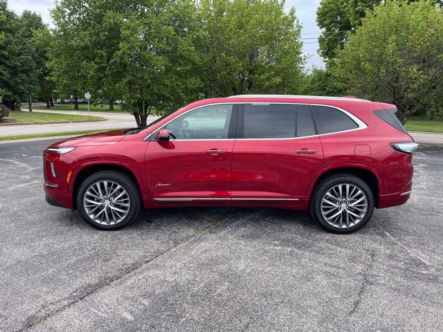 Used 2025 Buick Enclave Avenir w/ Super Cruise Package FWD image 8