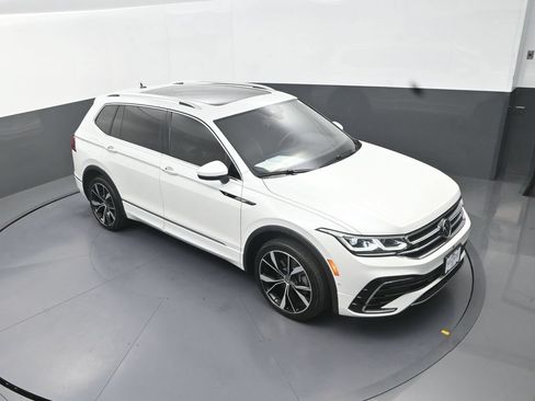Used 2024 Volkswagen Tiguan SEL R-Line AWD/4WD image 13