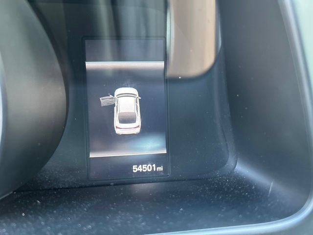 Used 2021 Hyundai Elantra SE FWD image 14