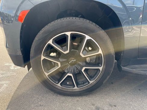 Used 2021 Chevrolet Tahoe RST w/ Luxury Package image 7