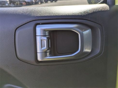 Used 2024 Jeep Gladiator Sport image 26