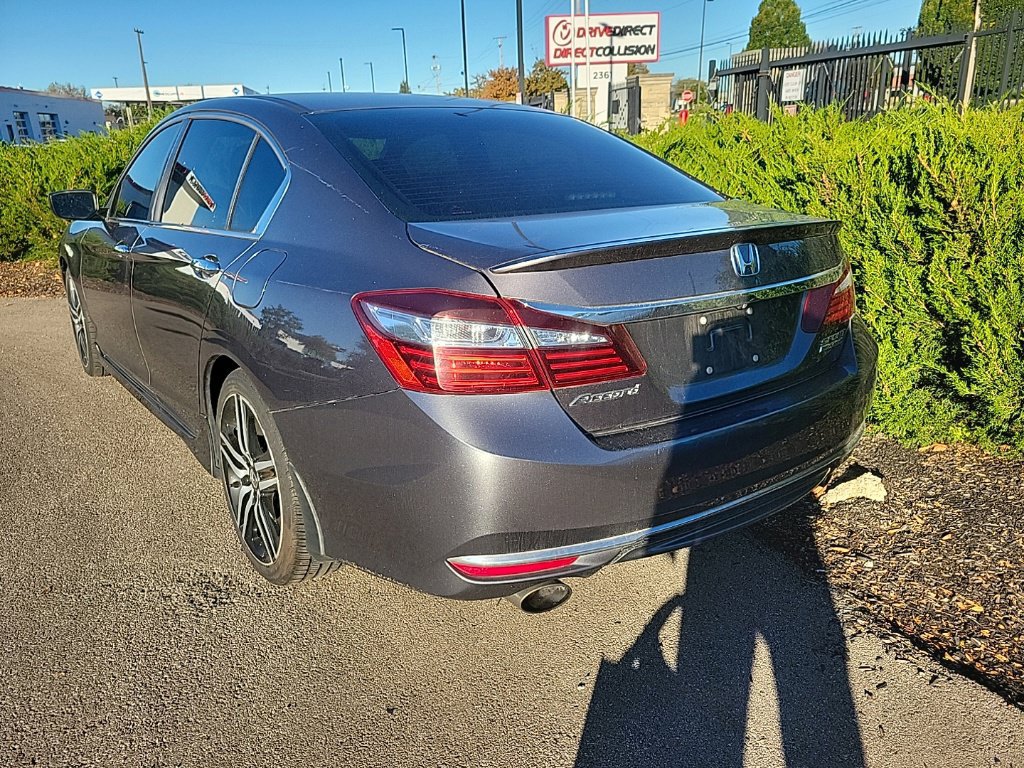 Used 2017 Honda Accord Sport Special Edition image 4
