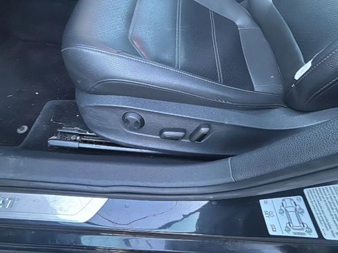 Used 2017 Volkswagen Passat 1.8T SE image 36