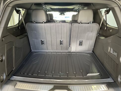 New 2026 GMC Yukon XL Denali w/ Sun & Power Step Package image 9