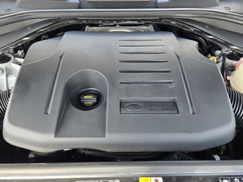 Used 2025 Land Rover Range Rover Sport Dynamic SE image 29
