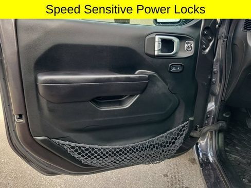 Used 2019 Jeep Wrangler Unlimited Sport S AWD/4WD image 21