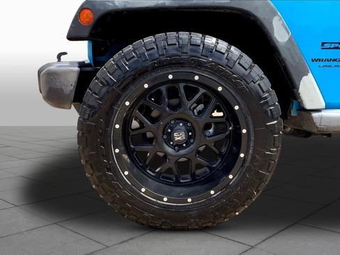 Used 2018 Jeep Wrangler Unlimited Sport S image 11