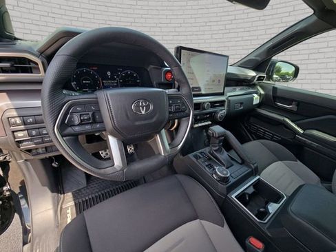 Used 2025 Toyota Tacoma TRD Sport w/ TRD Sport Upgrade Package AWD/4WD image 16