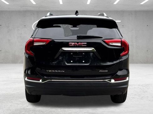 Used 2024 GMC Terrain SLT AWD/4WD image 19