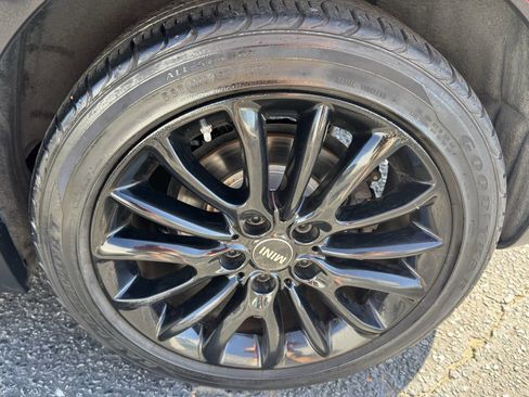 Used 2017 MINI Cooper Clubman image 21