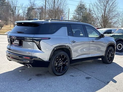 Certified 2024 Chevrolet Traverse RS image 10
