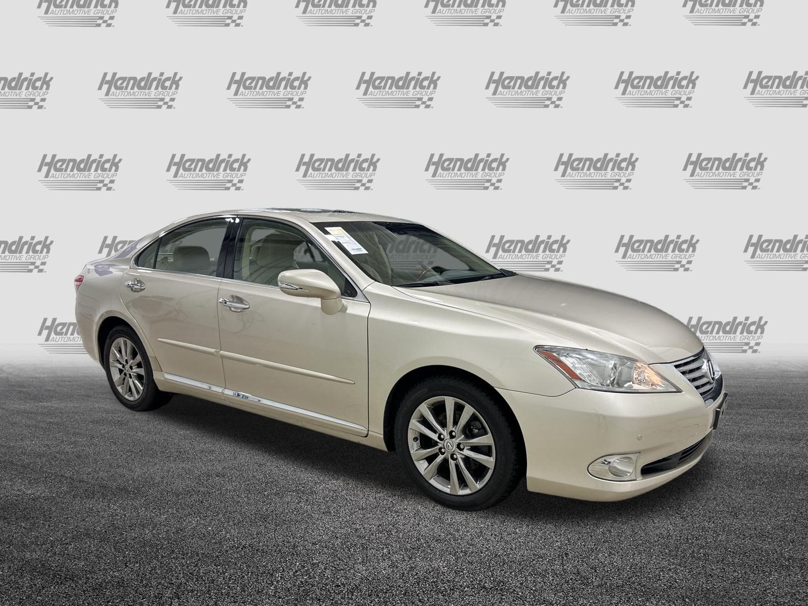 Used 2011 Lexus ES 350 FWD image 2