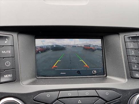 Used 2015 Ford Edge SE image 7