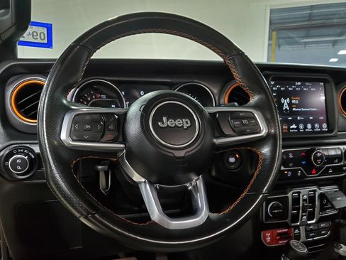 Used 2021 Jeep Gladiator Mojave AWD/4WD image 25