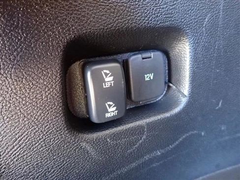 Certified 2024 Ford Edge SEL image 9