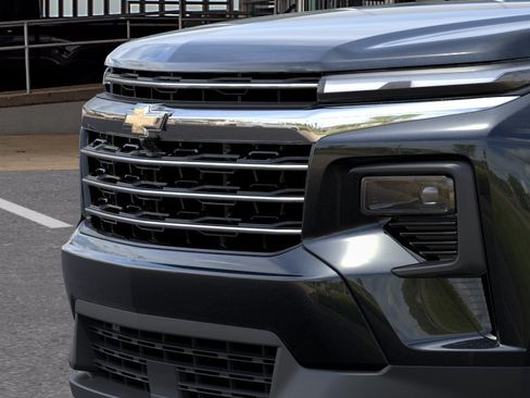 New 2026 Chevrolet Traverse LT w/ Sun and Wheel Package FWD image 13