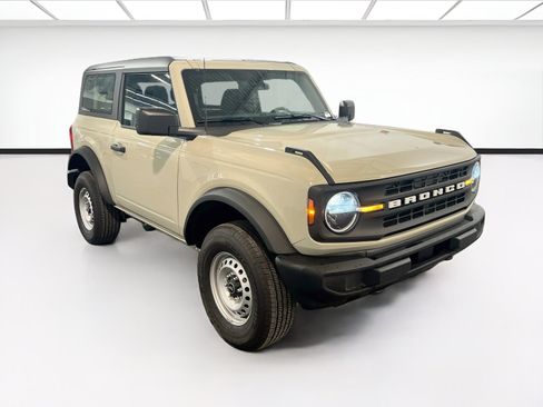 Used 2025 Ford Bronco 2-Door AWD/4WD image 3