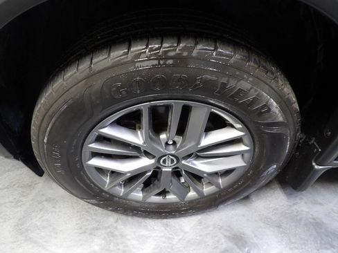 Used 2021 Nissan Rogue S AWD/4WD image 20