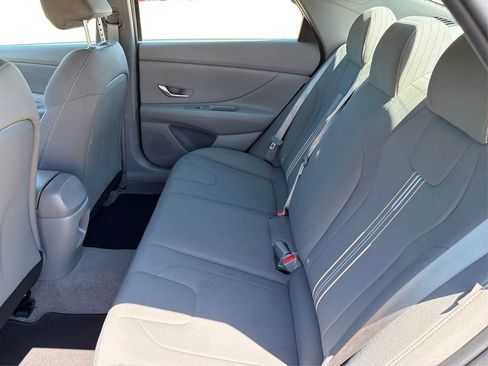 Used 2026 Hyundai Elantra Hybrid FWD image 11